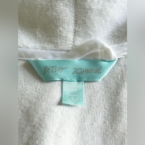Betsey Johnson Bridal Robe “The Bride” Size Large - Picture 8 of 8